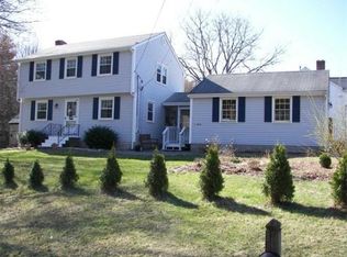 31 Brook St, Franklin, MA 02038