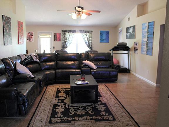 3rd image of 6990 Loysburg St