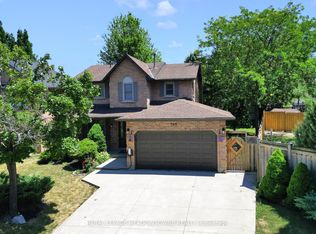 365 Celtic Dr, Hamilton, ON L8E4N1