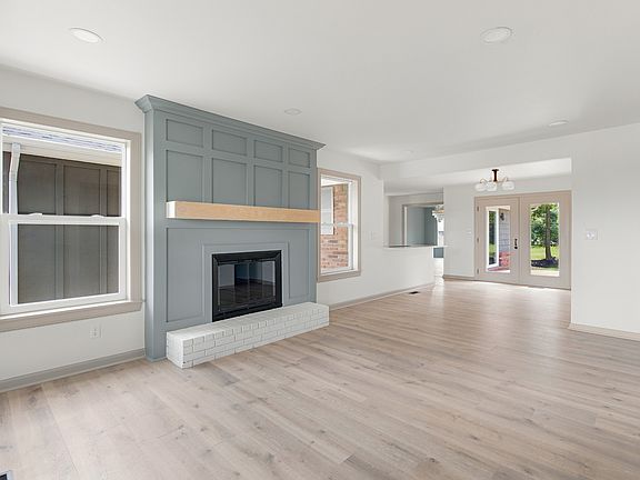 4th image of 1119 Peninsula Dr