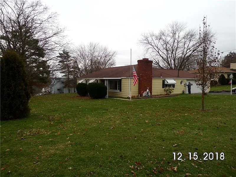 341 Lunn Blvd photo 1