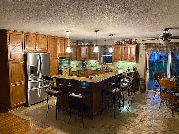 3rd image of 115 Martin Ave