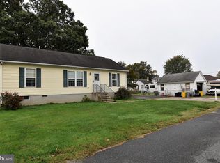 7570 Battle Grove Cir, Baltimore, MD 21222