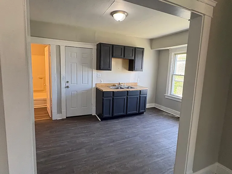 934 Alhambra Rd #2 — Photo 8