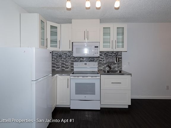 3rd image of 3817 Fannin St #1