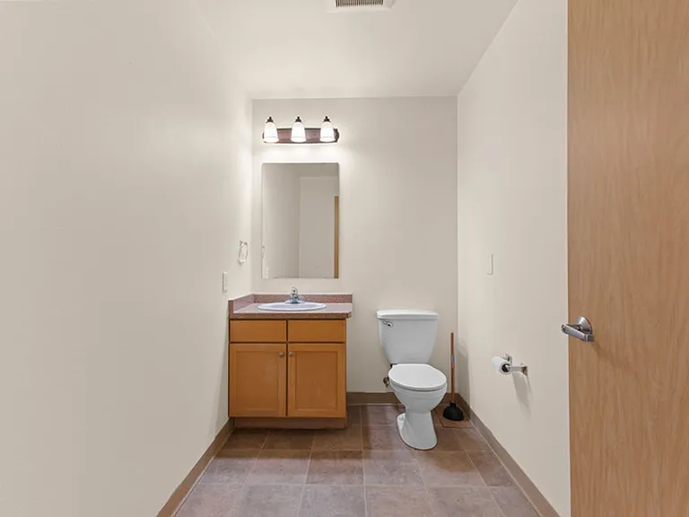 706 Fulton St — Photo 33