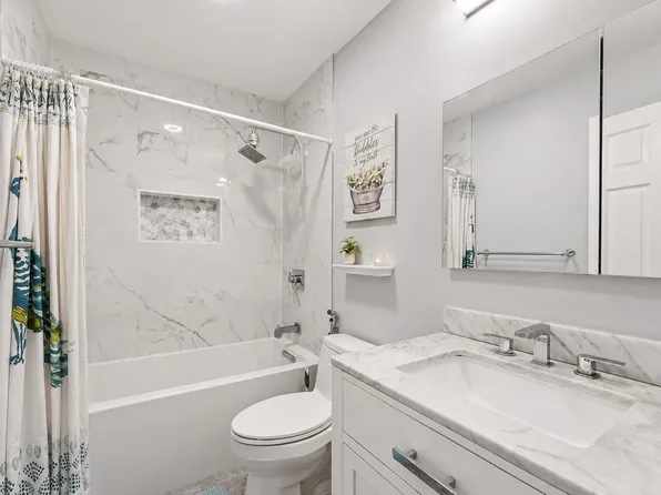 100 Shearwater Ct E APT 54, Jersey City, NJ 07305