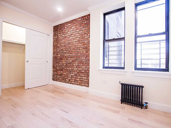 4th image of 946 Bushwick Ave #404