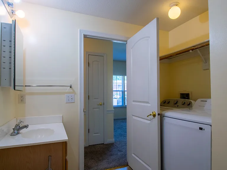 4259 S Eclipse Way #B — Photo 9