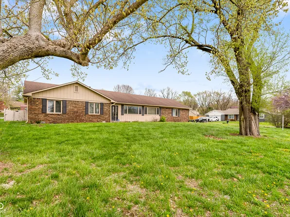 758 Stafford Rd, Plainfield, IN 46168