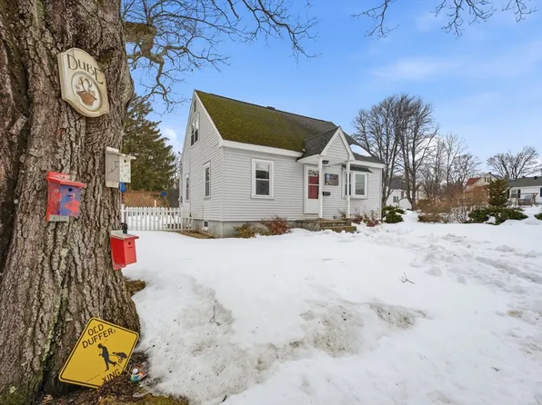 12 Bruce St, Worcester, MA 01604