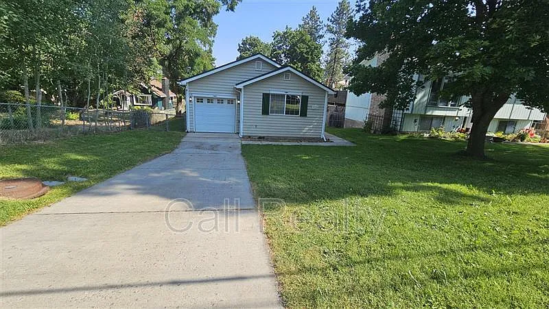 3 bed, 2.0 bath, 1151 sqft, $1,945 — Photo 2
