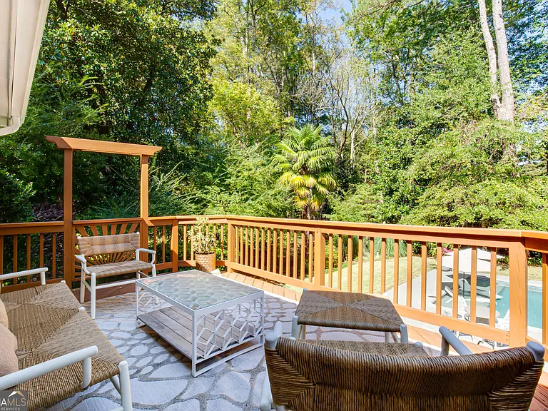 485 Riverside Pkwy — Photo 39