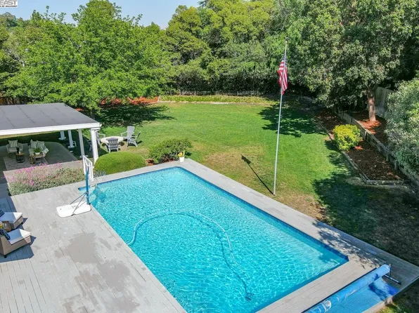 2459 Lexington Pl, Livermore, CA 94550