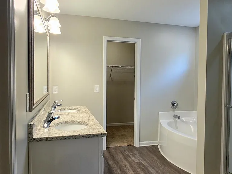 147 Niblick Dr — Photo 14