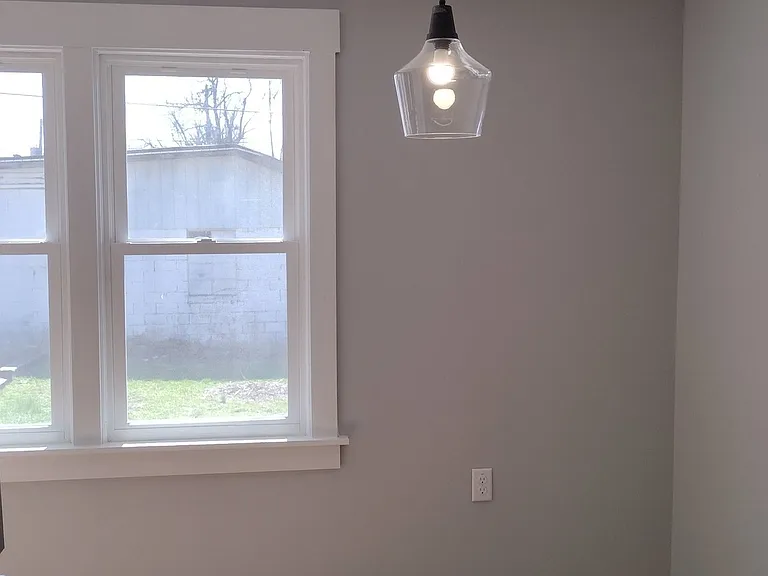 79 E Washington St #2 — Photo 4