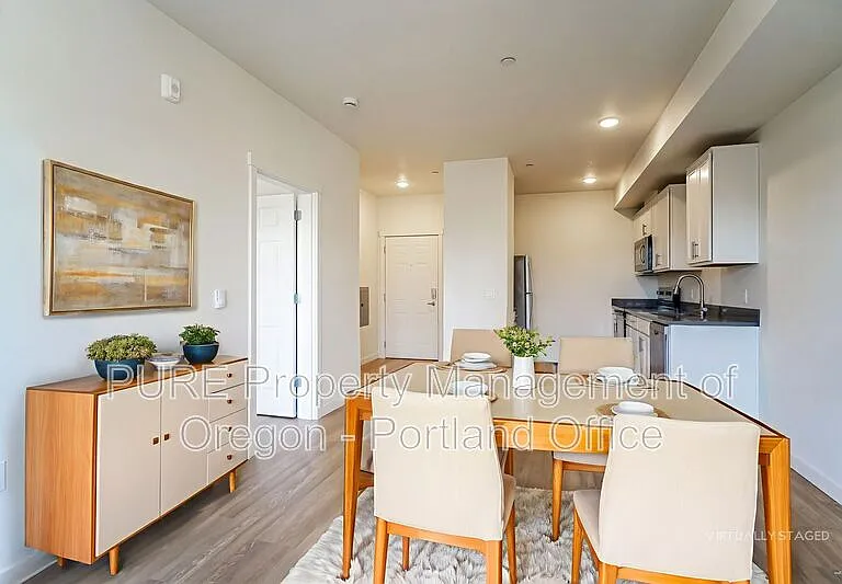 Halsey Crossing Apartments — Photo 34