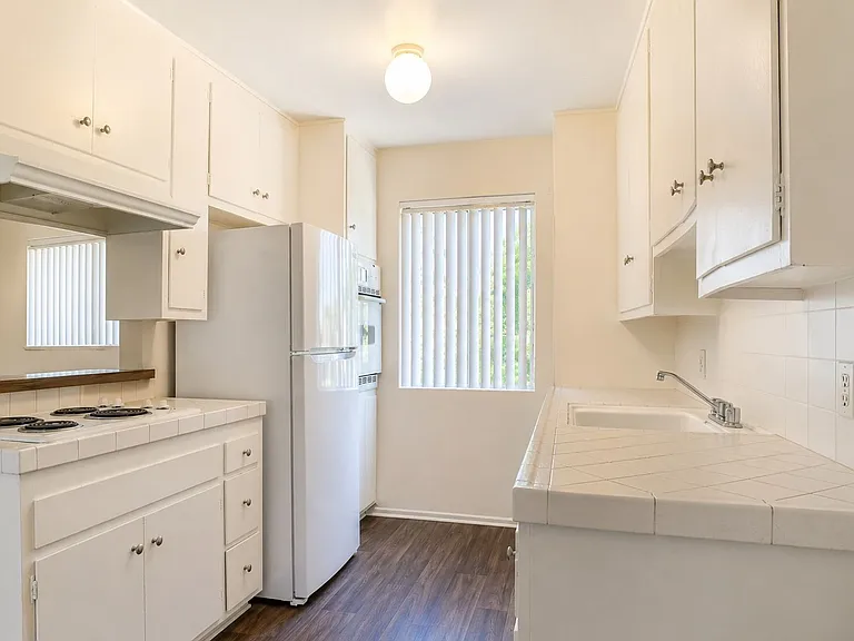 15120 Victory, LLC — Photo 16