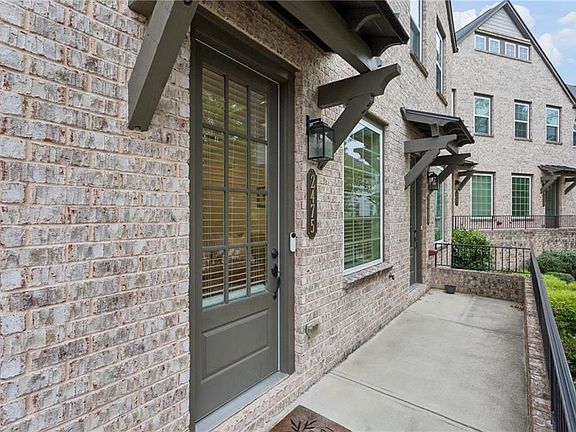 3rd image of 2475 Figaro Dr