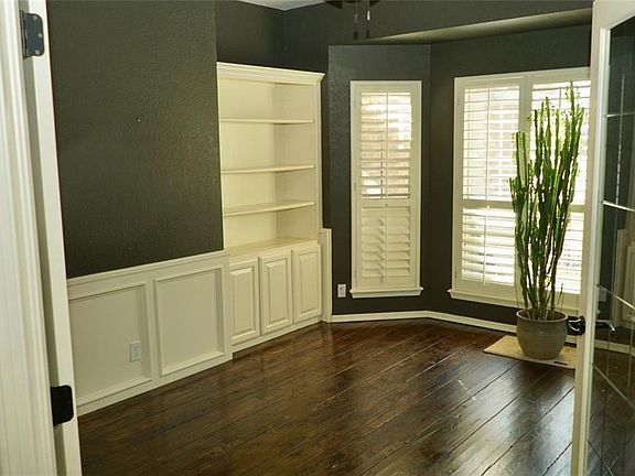 5th image of 8001 NW 127th Cir