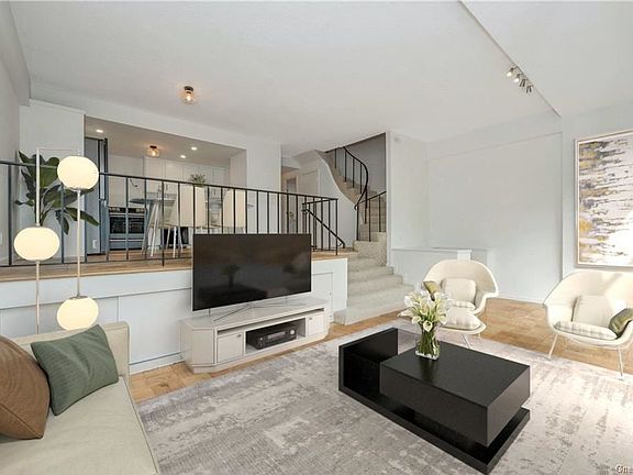 3rd image of 15 Stewart Pl APT 1S