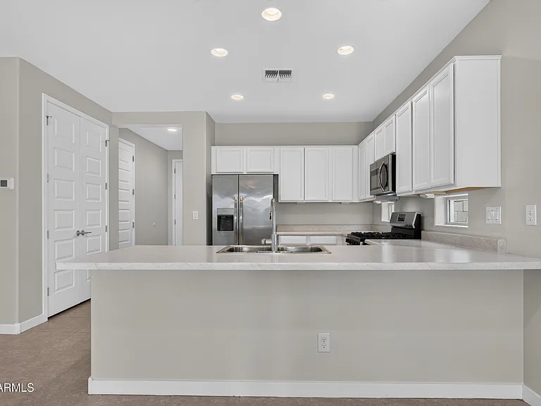 3737 S 64th Ln — Photo 13