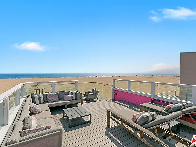 1341 Palisades Beach Rd — Photo 60