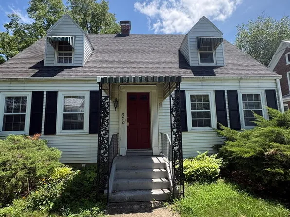 370 High St, Dayton, VA 22821