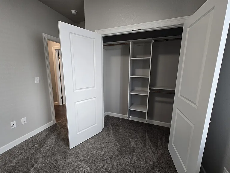 538 Brecken Ct — Photo 4