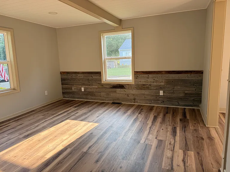 132 S Cedar Ave — Photo 12