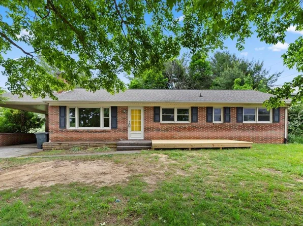 1303 Tyler Ave, Radford, VA 24141