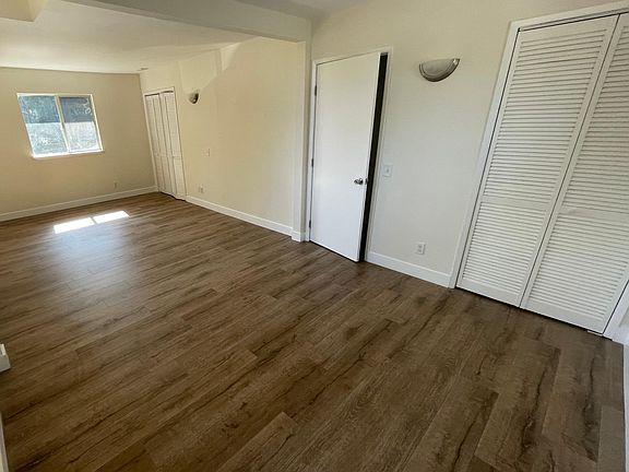 5th image of 129 N Pueblo Ave