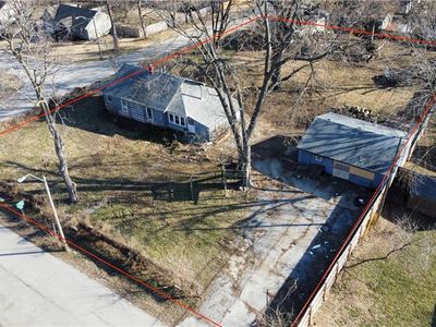 9004 Oak St, Kansas City, MO, 64114