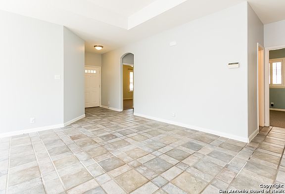 4th image of 13631 Auburn Oaks