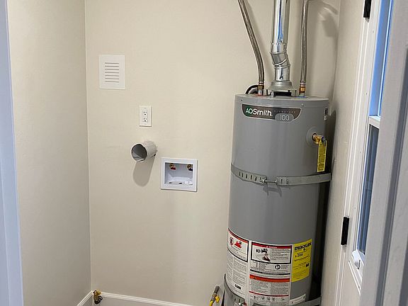 5th image of 352 Plymouth Dr