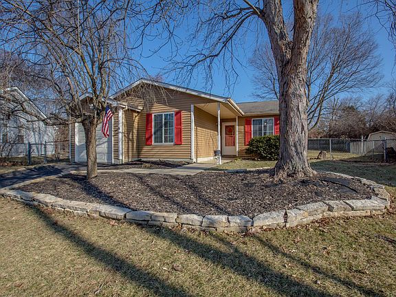5th image of 2920 Royalwood Dr