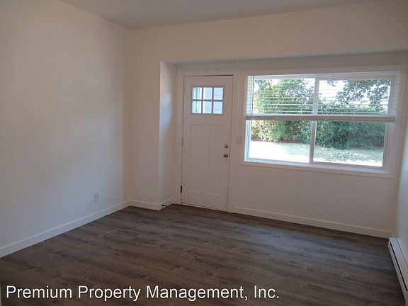 5th image of 1385 Hines St SE #10316304
