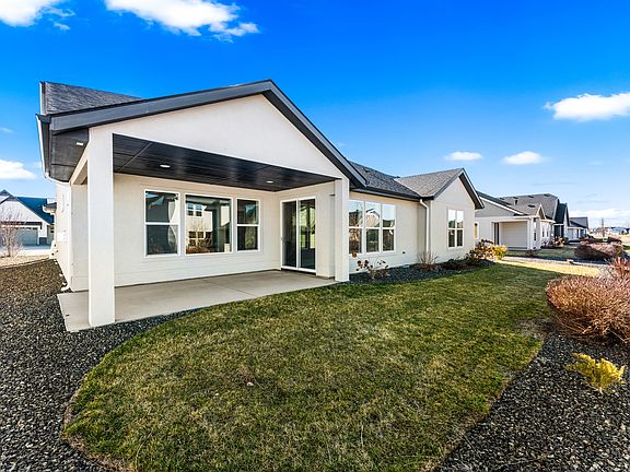 7th image of this home