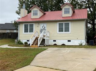 2805 Grand Tri Ct, High Pt, NC 27260