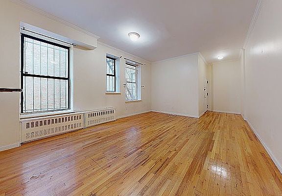3rd image of 241 W 113th St APT 1C