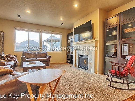 3rd image of 10106 NE 143rd Ave