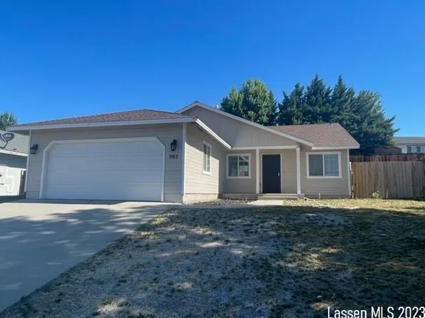 965 Shadow Mountain Dr, Susanville, CA 96130
