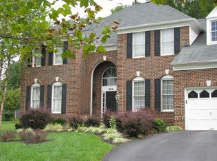 8316 Governor Thomas Ln, Ellicott City, MD 21043
