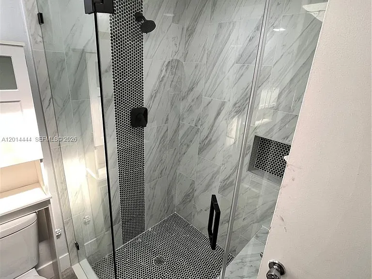 1412 NE 17th Ct #1-2 — Photo 7