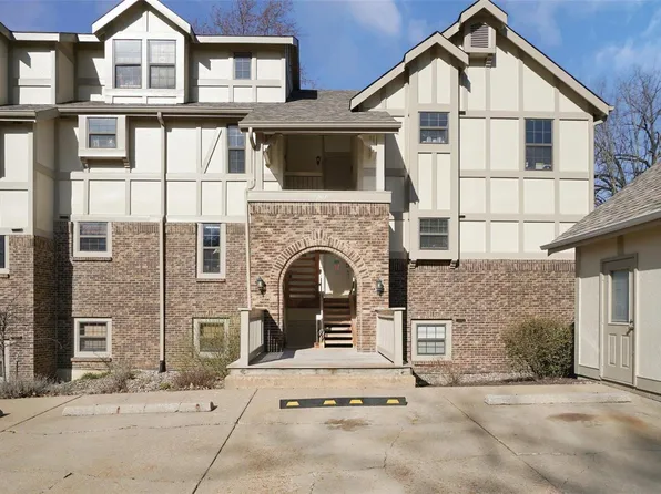 2307 Yosemite Park Ct APT C, Maryland Heights, MO 63043
