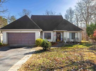 465 Hidden Ridge Rd, Charlottesville, VA 22902
