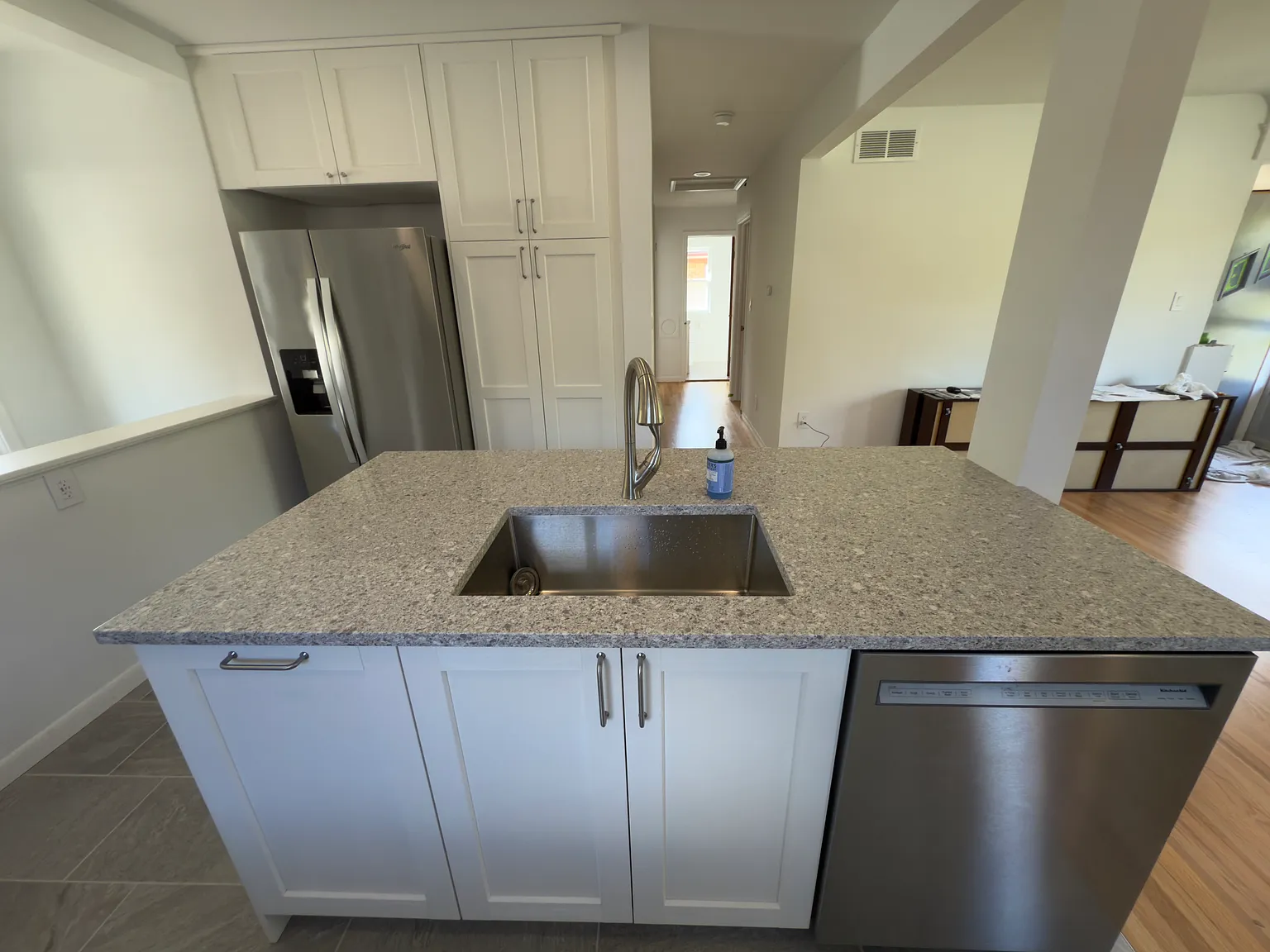 3 bed, 1671 sqft, $1,100 — Photo 4