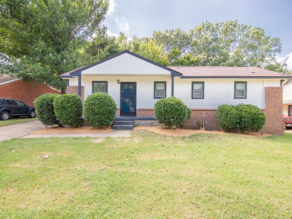 4869 Chevron Rd