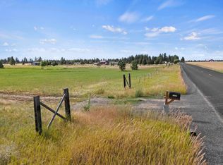 13952 N Dover Rd, Nine Mile Falls, WA 99026