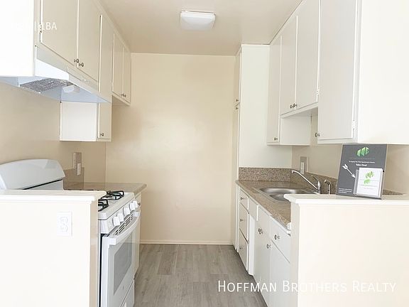 2nd image of 3646 Westwood Blvd #12